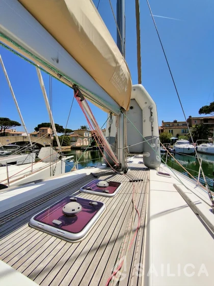 Dufour 450 GL - Yacht Charter Sailica
