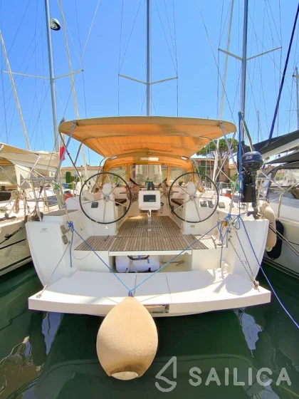 Dufour 450 GL - Yacht Charter Sailica
