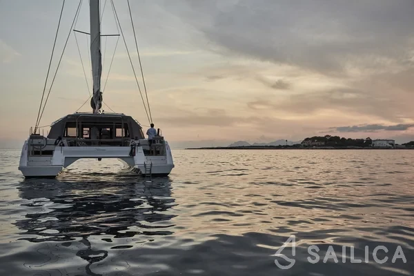 Nautitech 46 Open - Yacht Charter Sailica