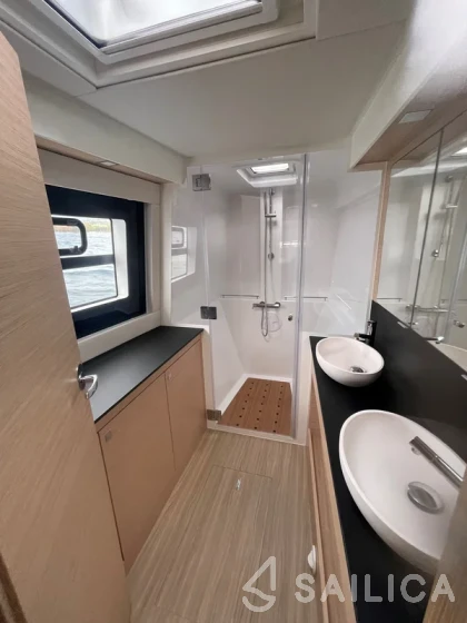Nautitech 46 Open - Yacht Charter Sailica