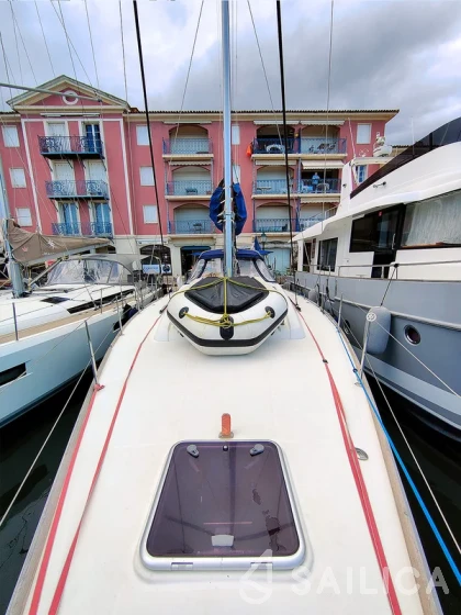 Oceanis 48 - Yacht Charter Sailica