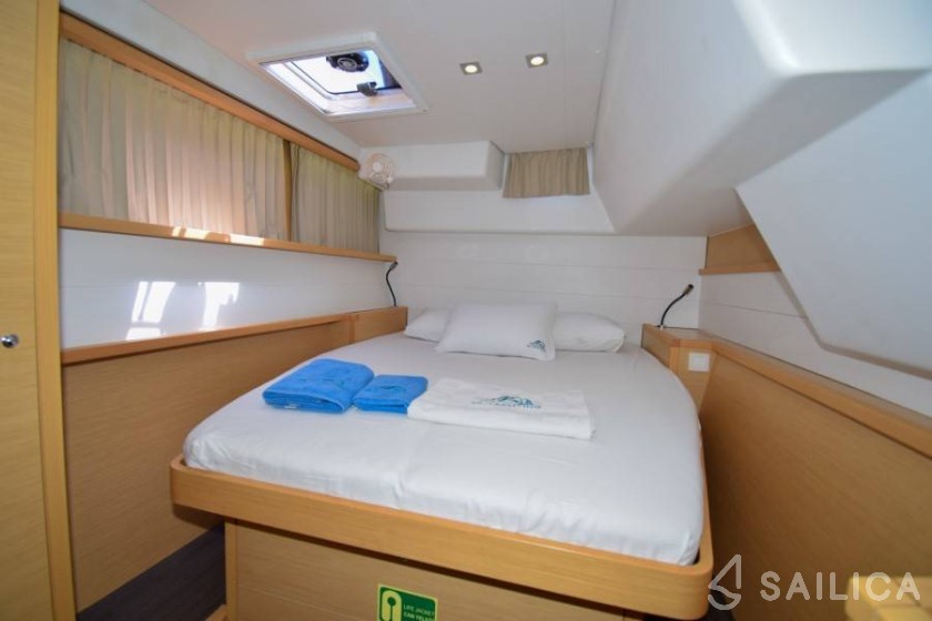 Lagoon 450 - Yacht Charter Sailica