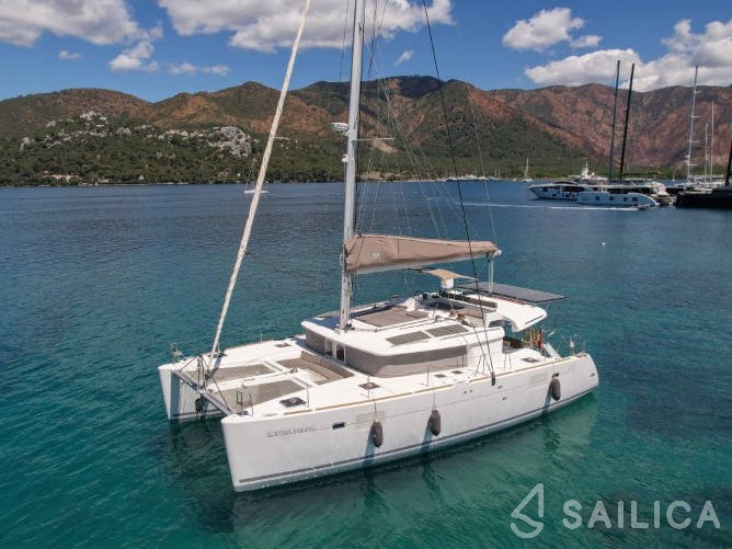 Lagoon 450 - Yacht Charter Sailica