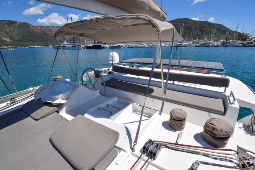 Lagoon 450 - Yacht Charter Sailica