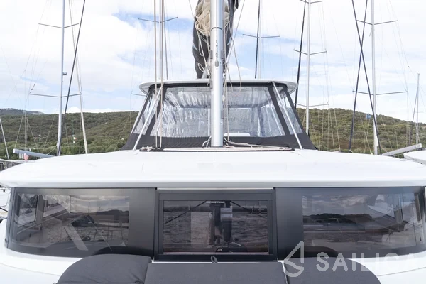 Lagoon 46  - Yacht Charter Sailica