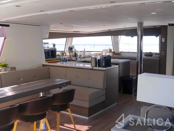Bali 5.4. - Yacht Charter Sailica