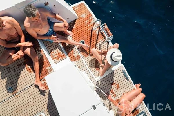 Bali 5.4. - Yacht Charter Sailica