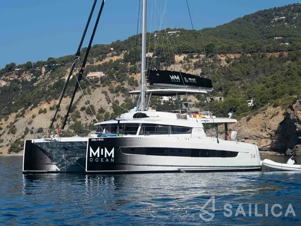 Bali 5.4. - Yacht Charter Sailica