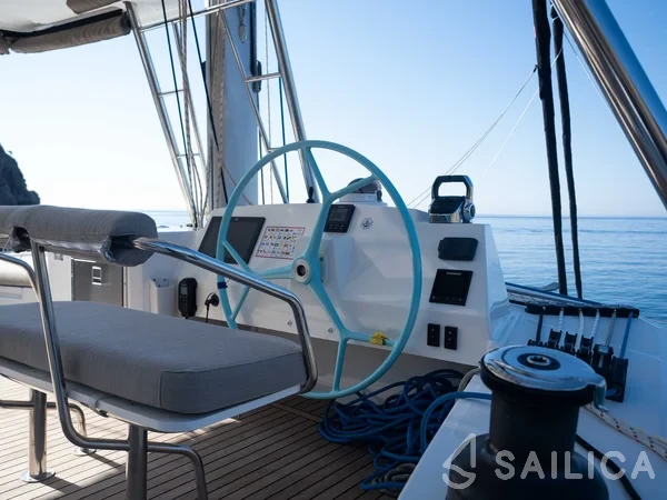 Bali 5.4. - Yacht Charter Sailica