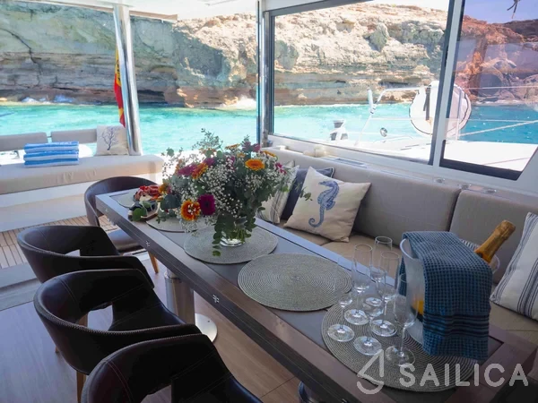 Bali 5.4. - Yacht Charter Sailica
