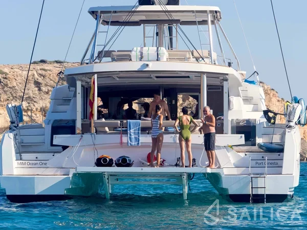 Bali 5.4. - Yacht Charter Sailica