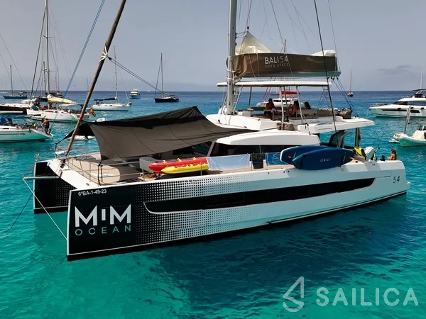 Bali 5.4. - Yacht Charter Sailica