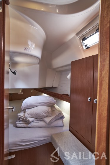 Bavaria 34 Cruiser - Yacht Charter Sailica