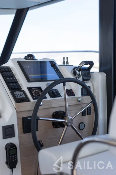 Swift Trawler 41 - Yacht Charter Sailica