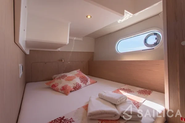 Swift Trawler 41 - Yacht Charter Sailica