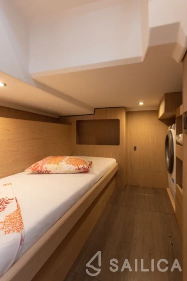 Swift Trawler 41 - Yacht Charter Sailica