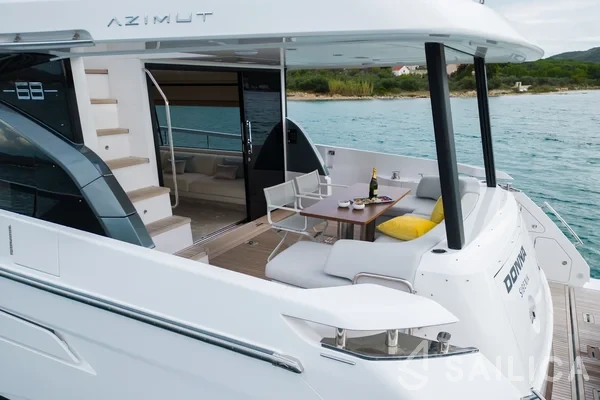 Azimut 68 - Yacht Charter Sailica
