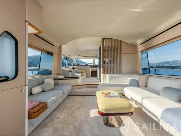 Azimut 68 - Yacht Charter Sailica
