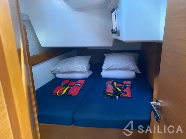 Sun Odyssey 519 - Yacht Charter Sailica