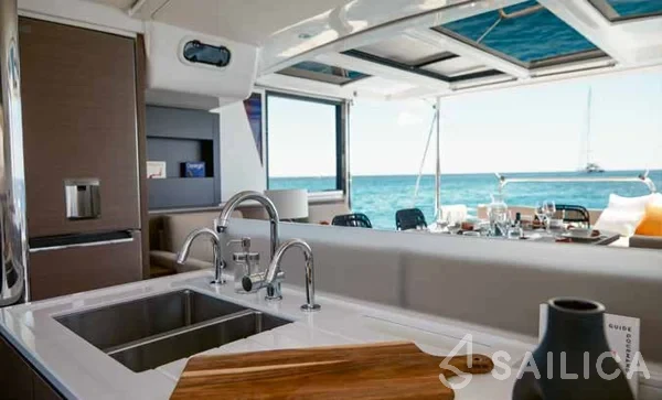 Bali 4.2 - Yacht Charter Sailica