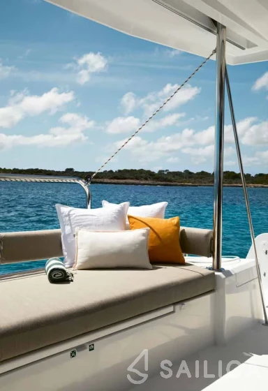 Bali 4.2 - Yacht Charter Sailica