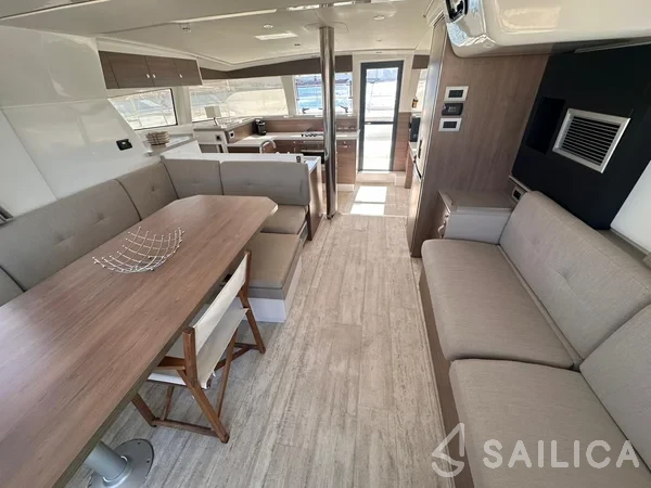 Bali 4.2 - Yacht Charter Sailica
