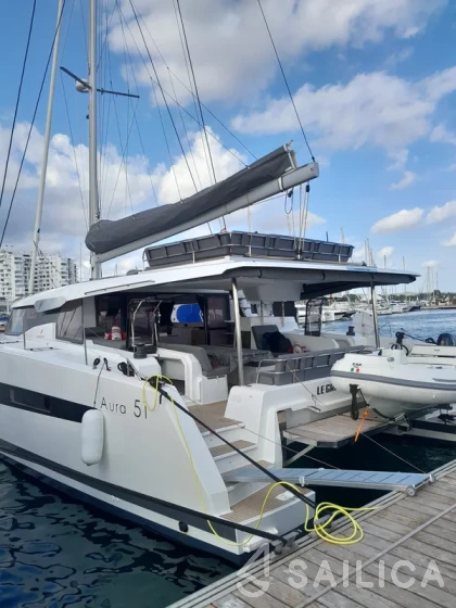 Aura 51 - Yacht Charter Sailica
