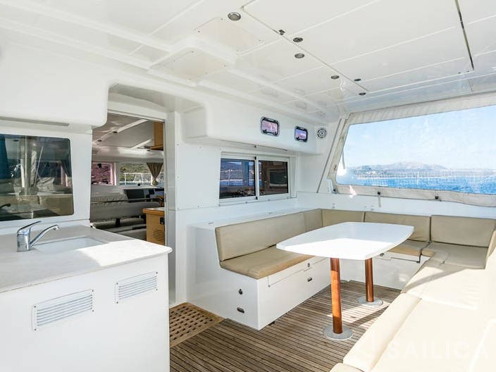 Lagoon 440 - Yacht Charter Sailica