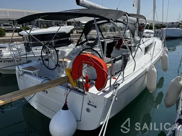 Oceanis 34.1 - Yacht Charter Sailica