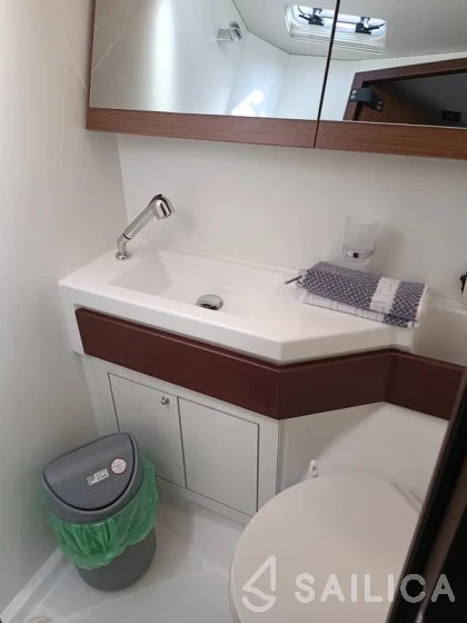 Oceanis 46.1 - Yacht Charter Sailica