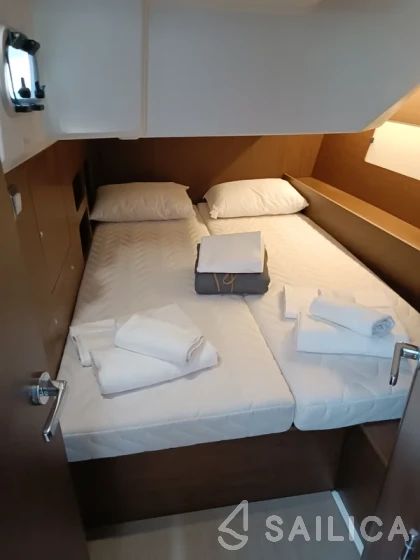 Oceanis 46.1 - Yacht Charter Sailica