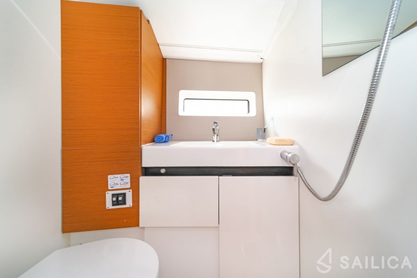 Sun Odyssey 490 - Yacht Charter Sailica