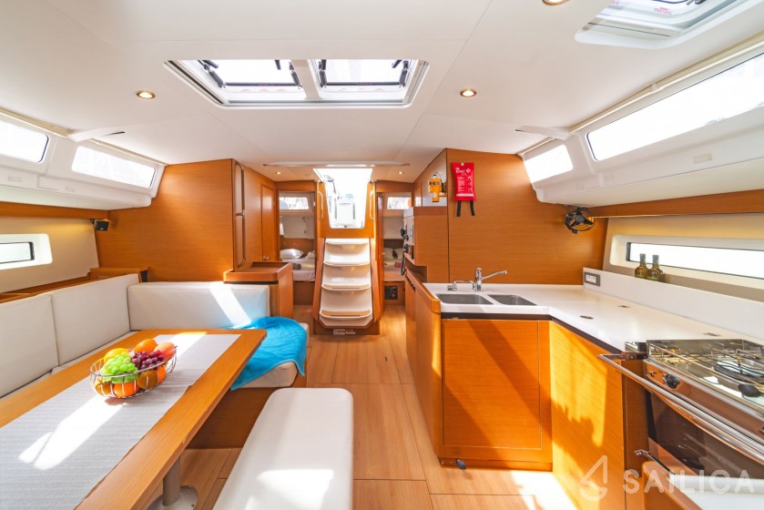 Sun Odyssey 490 - Yacht Charter Sailica