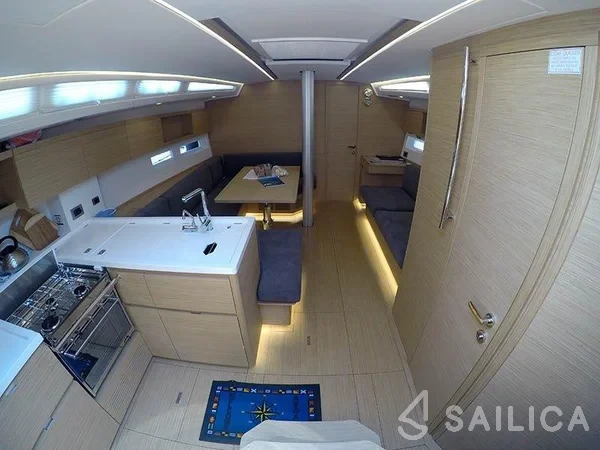 Grand Soleil 44 - Yacht Charter Sailica