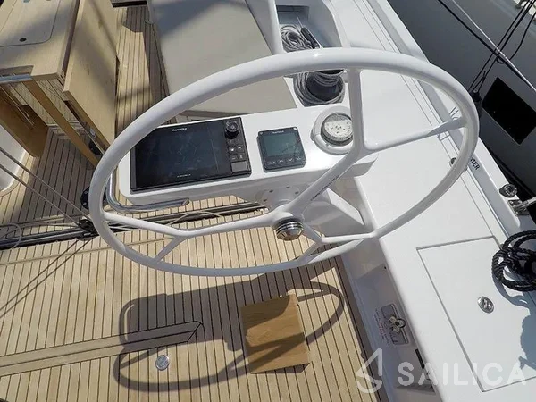 Grand Soleil 44 - Yacht Charter Sailica
