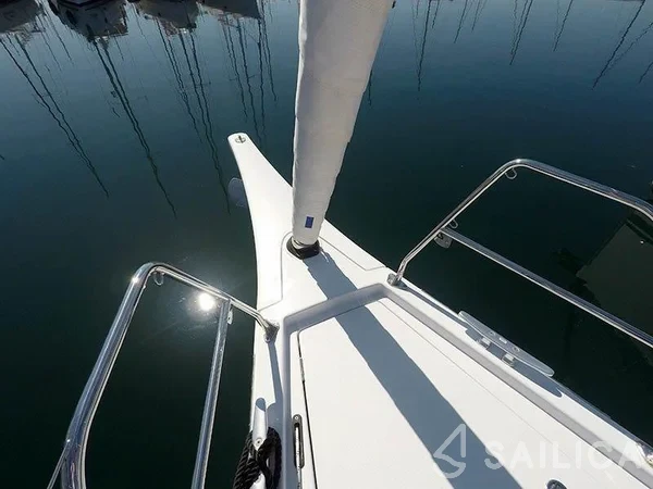 Grand Soleil 44 - Yacht Charter Sailica