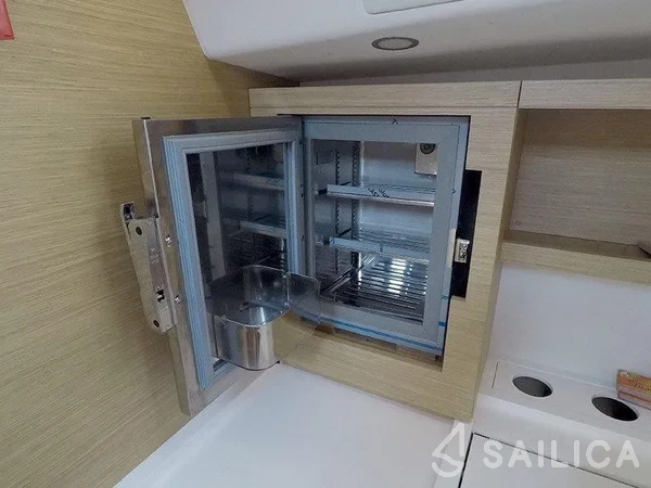 Grand Soleil 44 - Yacht Charter Sailica
