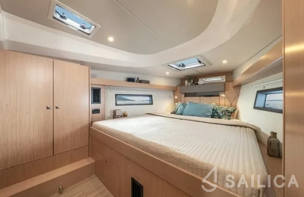 Bavaria C42 - Yacht Charter Sailica