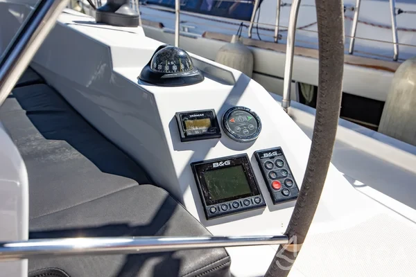Bavaria C42 - Yacht Charter Sailica