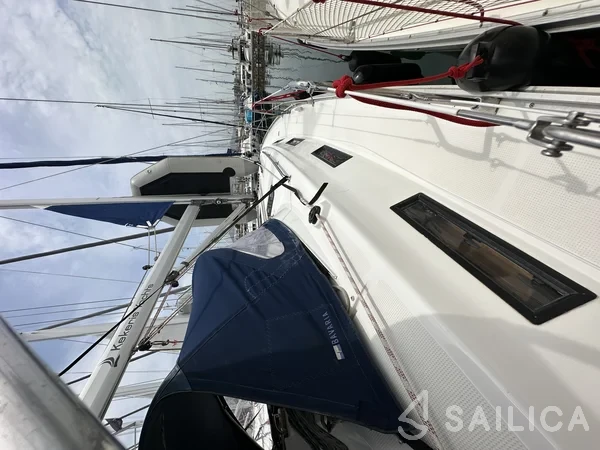 Bavaria 40 Cruiser - Yacht Charter Sailica