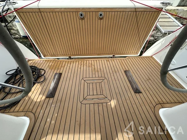 Bavaria 40 Cruiser - Yacht Charter Sailica