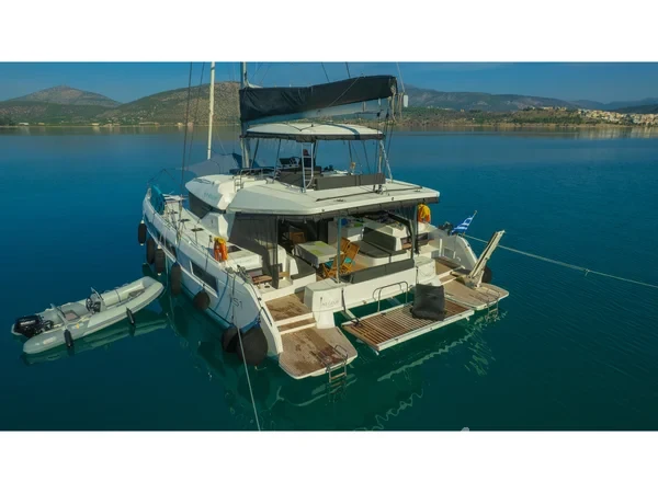 Lagoon 51 - Yacht Charter Sailica
