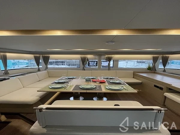 Lagoon 51 - Yacht Charter Sailica