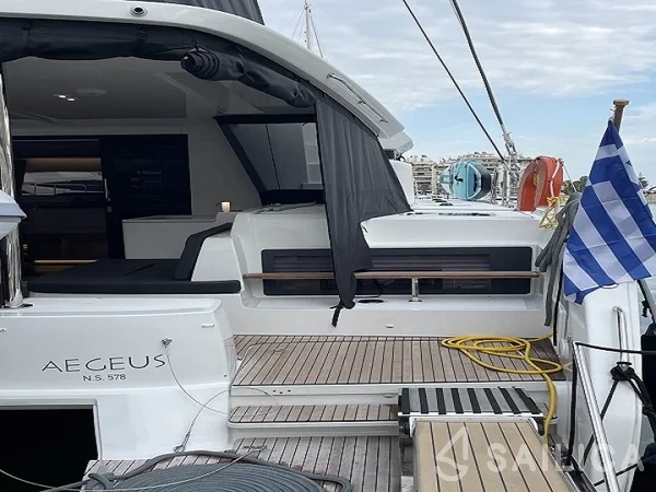 Lagoon 51 - Yacht Charter Sailica