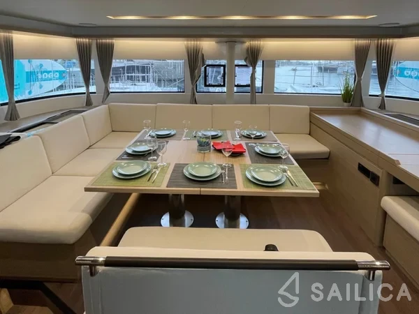 Lagoon 51 - Yacht Charter Sailica