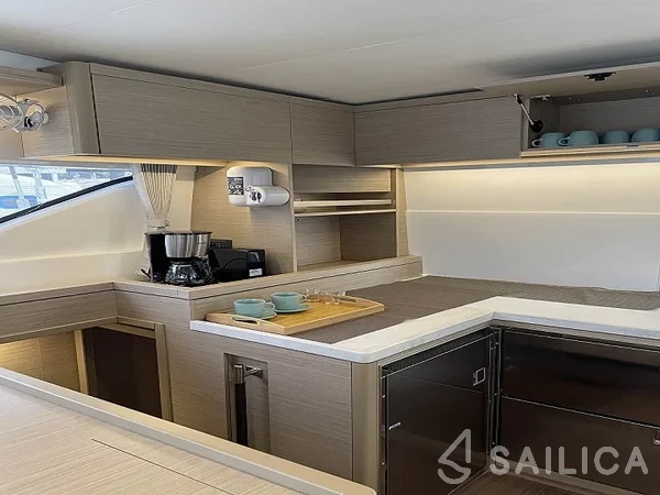 Lagoon 51 - Yacht Charter Sailica