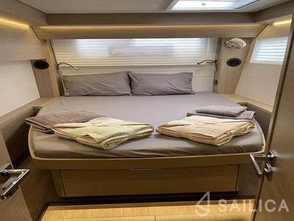 Lagoon 51 - Yacht Charter Sailica