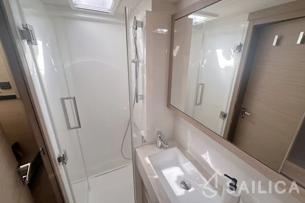 Lagoon 51 - Yacht Charter Sailica