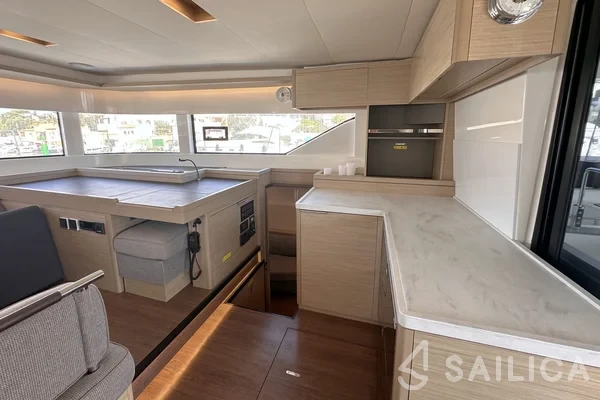 Lagoon 51 - Yacht Charter Sailica