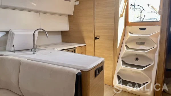 Elan E6 - Yacht Charter Sailica